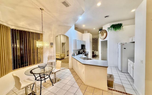 Westridge Super Exclusive 4BR Home Near Disney