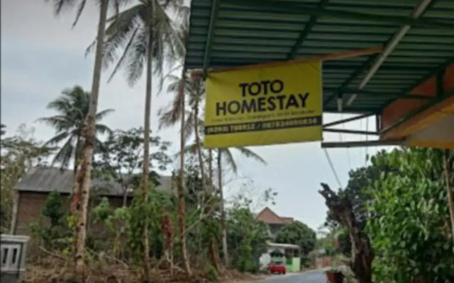 Toto Homestay
