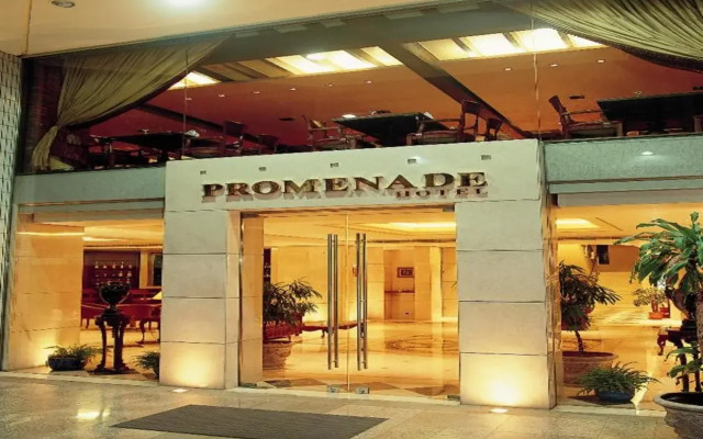 Promenade Hotel