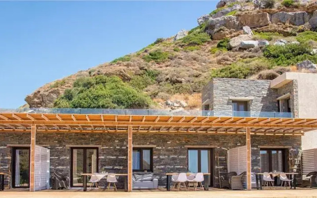 Spathi Beach Suites Kea