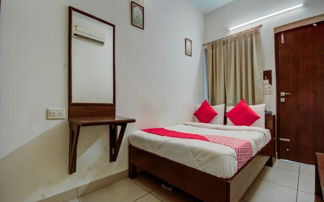The Star Leaf by OYO Rooms