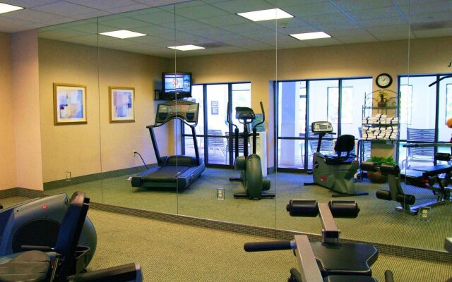 Hampton Inn Boston - Logan Airport