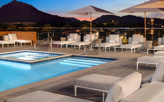 Canopy by Hilton Scottsdale Old Town