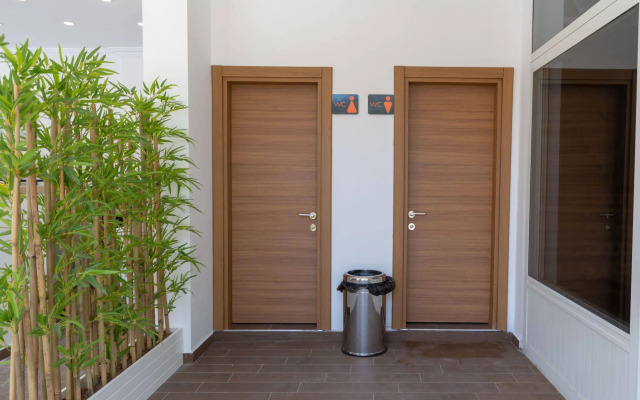 A. Emreli Suite Hotel