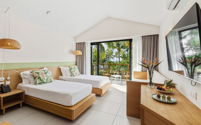 Coral Azur Beach Resort