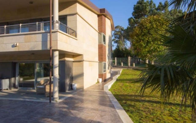 106387 - Villa in Sanxenxo