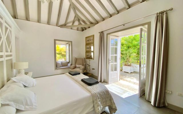 Exclusiva Casa Canaria con Magníficas Vistas al Mar