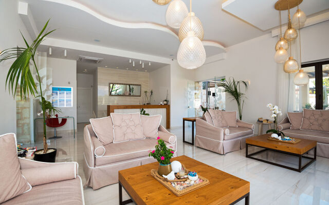 Airis Boutique & Suites