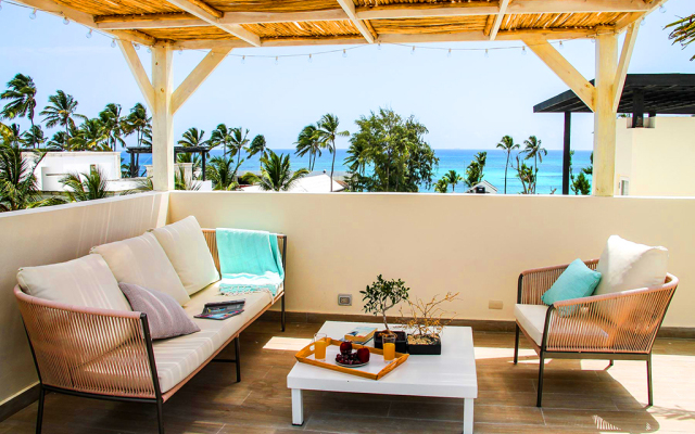 Stanza Mare Beach Front