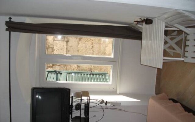 Diocletian Apartments & Rooms