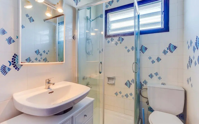 Porto Colom, Villa With Pool x 10 People