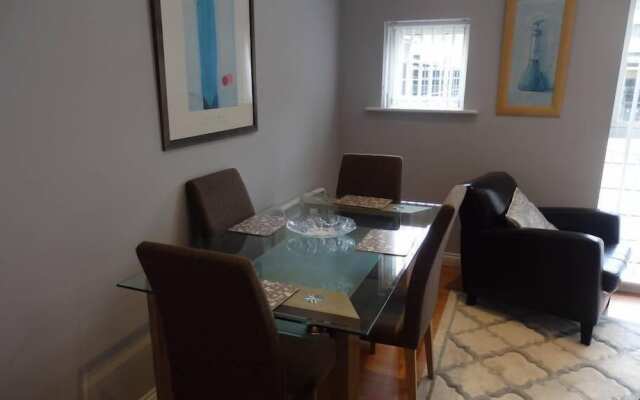 Beautiful Two Bedroom Apartment