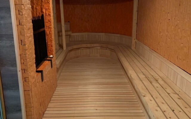 Capsule Hotel 310