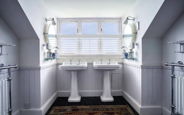 Captain's House / 9-bed Home on Osea Island, Essex