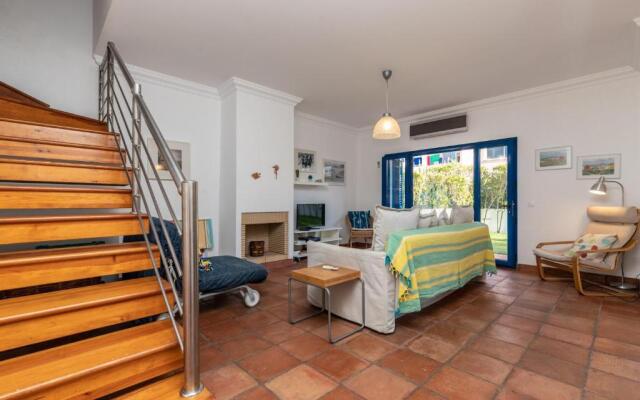 Villa Blue Garden by ALGARVEMANTA