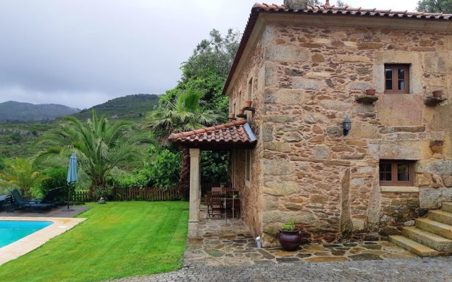 Villa with 3 Bedrooms in Caminha, with Wonderful Mountain View, Private Pool, Enclosed Garden - 12 Km From the Beach