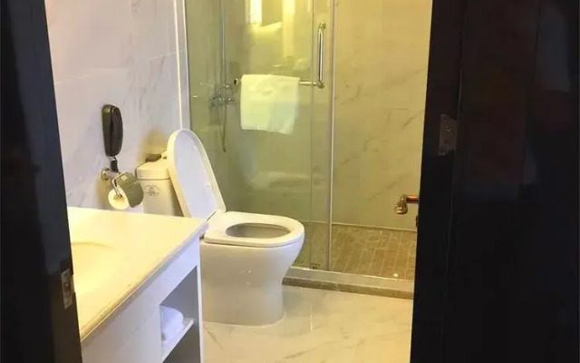Pullanoman Holiday Inn
