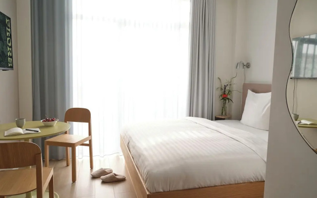 Flora Apartment Hotel