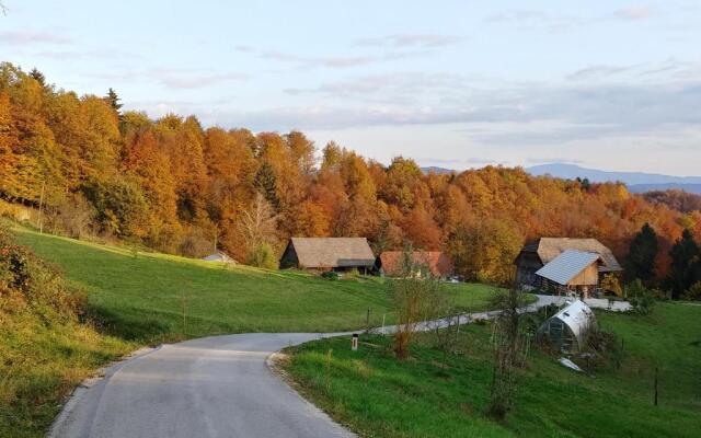 Glamping - Hayrack Vesel
