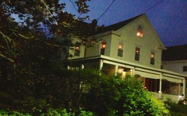 Stirling House Bed & Breakfast