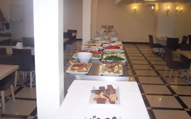 Kecik Hotel