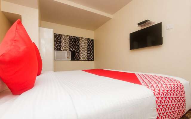 OYO 17371 Platinum Inn