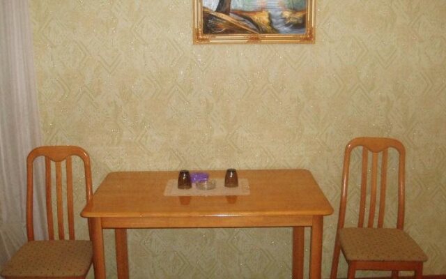 Hotel Izumrud