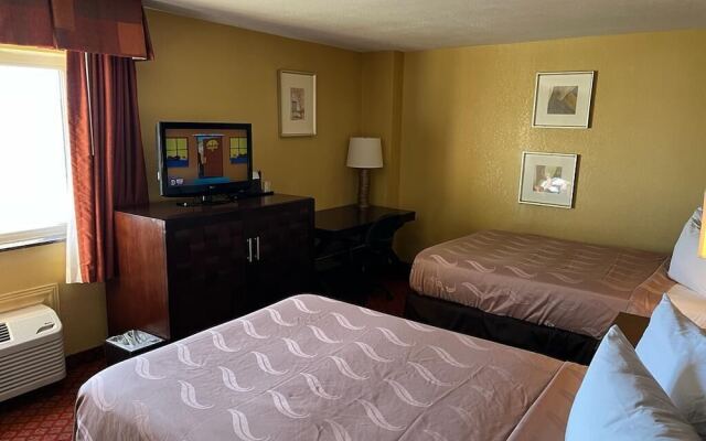 Quality Inn South Hutchinson