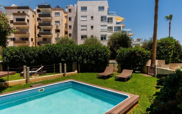 "sanders Ermitage on the Beach - Delightful 1-bedroom Apartment With Sea View"