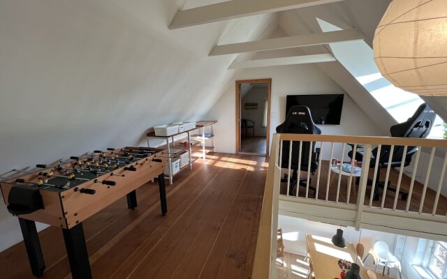 Lake View Apartment