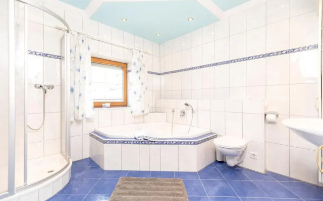 Holiday Home, Strass im Zillertal