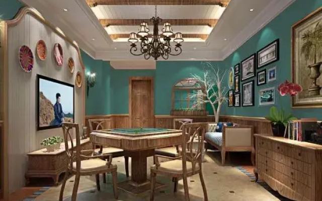 Longzhou Hotel (Tongliang Vocational College of Media)