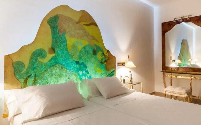 Villa With Direct sea Access