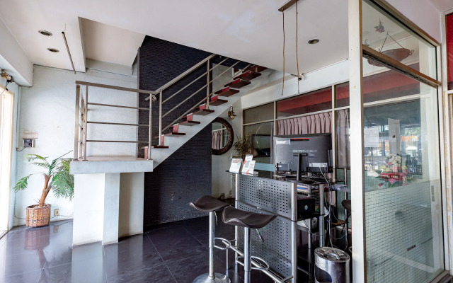 RedDoorz Plus @ Jalan Iskandar Muda Medan
