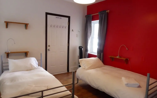 Barefoot Inn