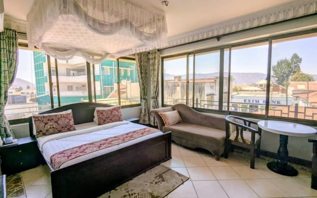 Alexander Hotel & Tours