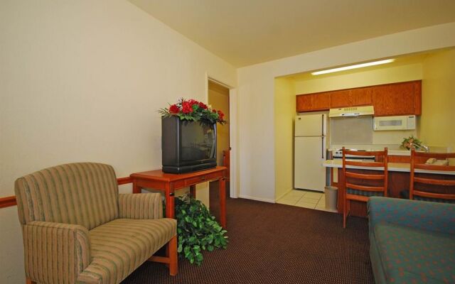 QUALITY INN &amp; SUITES MESA