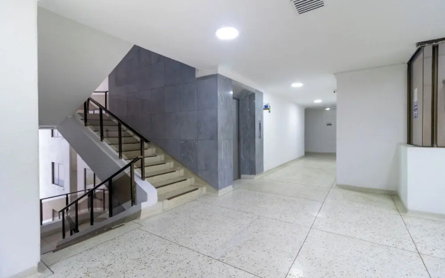 Hotel Axis Inn By GEH Suites
