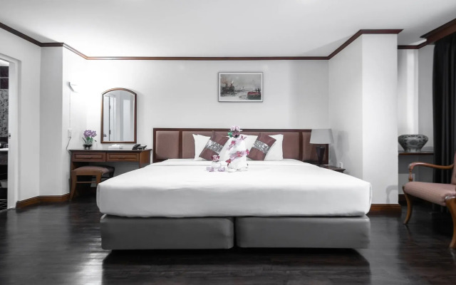 Yellow Ribbon Hills, Boutique Suites