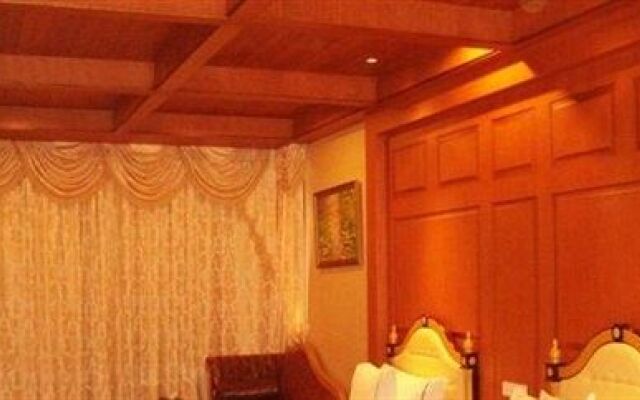 Yinhudao Hotel - Lijiang