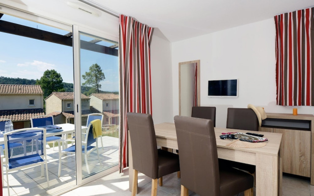 Cozy Apartment With Terrace