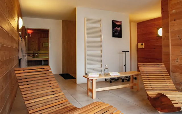 Logis Hôtel & Restaurant des Lacs