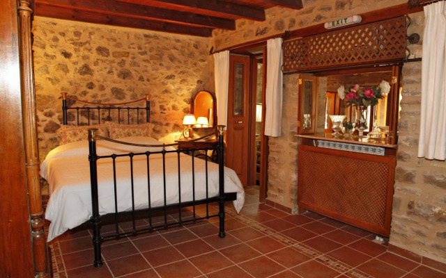 Dorovinis Country Houses