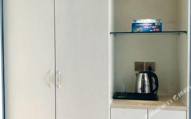 zhejinfengqing hotel