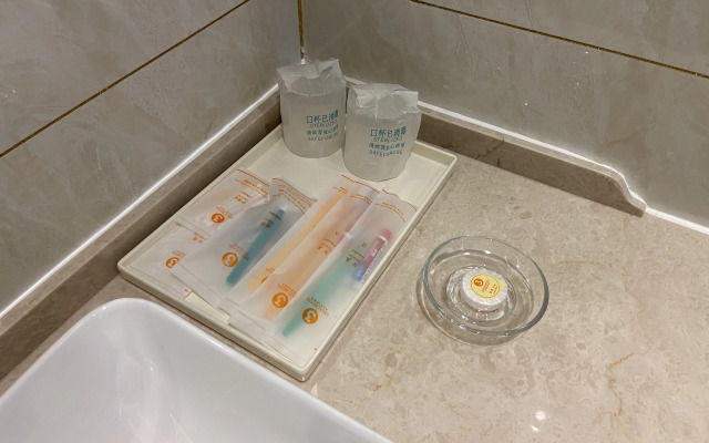 Vienna 3 Best Hotel (Taizhou Qingfeng Community)