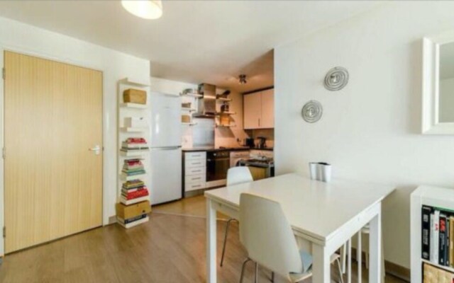 1 Bedroom Flat in Vauxhall Near Tube