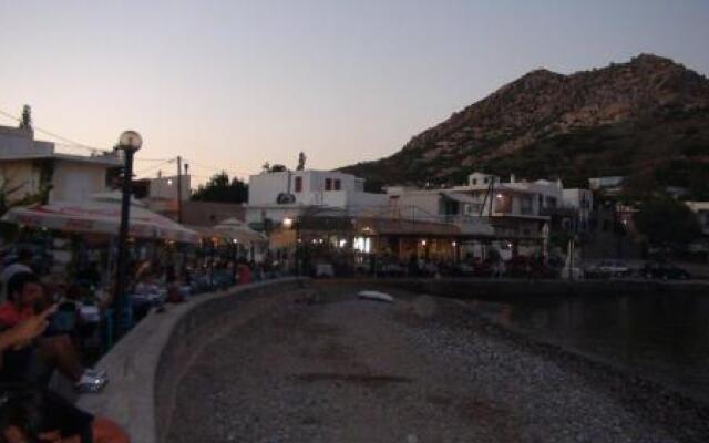 Mastiha Emporios Apartments