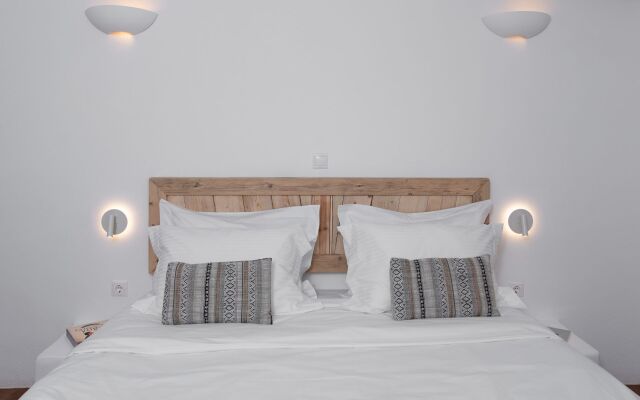 Villa Mira Paros  Luxury Suites