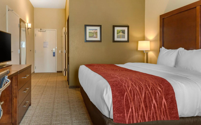 Comfort Inn & Suites