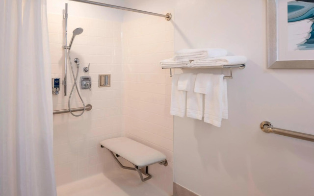 Four Points By Sheraton Norwood